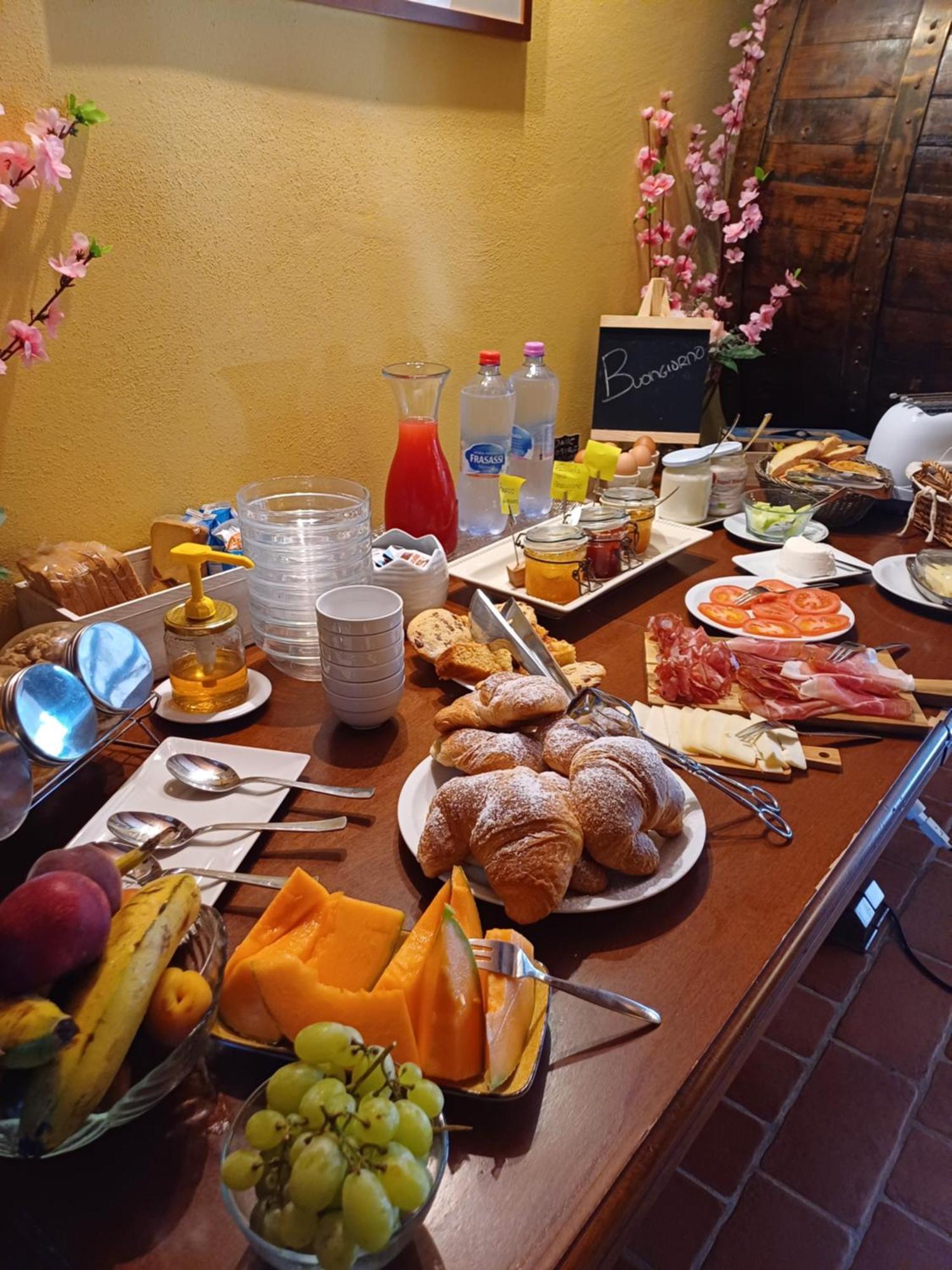 Agriturismo Terre Di Toscana Terricciola Luaran gambar